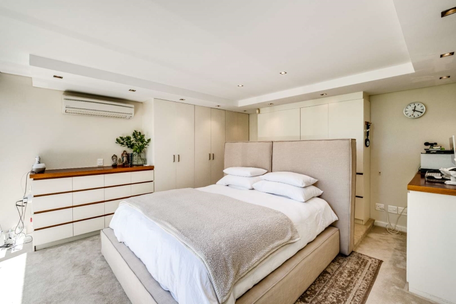 3 Bedroom Property for Sale in Green Point Western Cape
